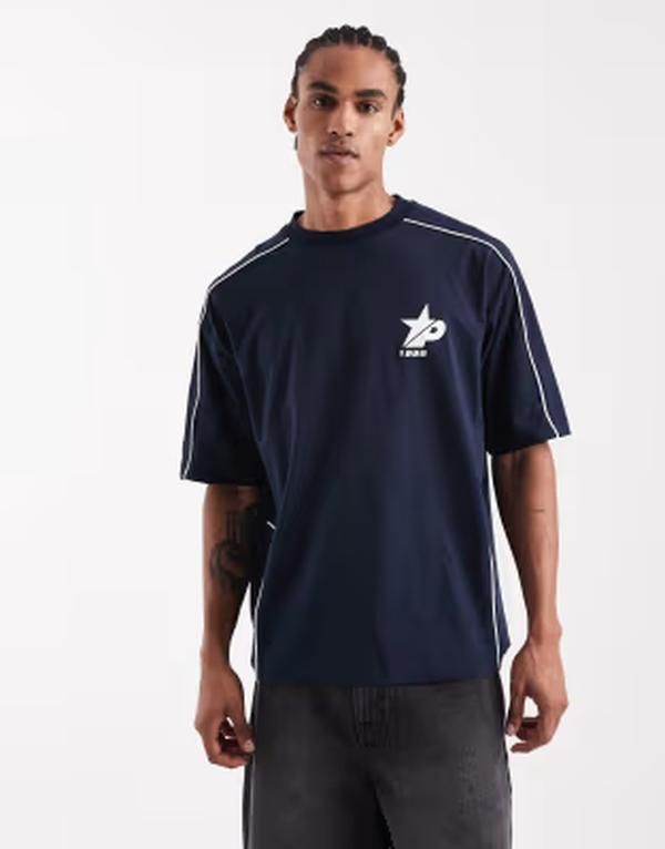 エイソス メンズ トップス Tシャツ グラフィック ASOS DESIGN oversized tshirt with chest graphic Sky captain ネイビー