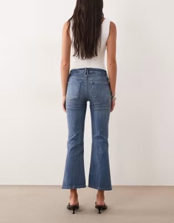 グッドアメリカン レディース ボトムス デニムパンツ ミニ クロップド ブーツ ジーンズ Good American Good Legs cropped mini boot jeans in light blue wash Indigo 1154 インディゴ