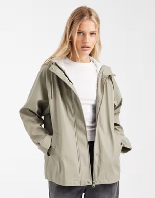オンリー レディース アウター コート ONLY short hooded raincoat in sage Laurel oak グリーン