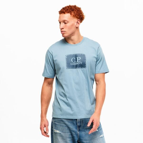 シーピーカンパニー メンズ トップス Tシャツ レギュラーフィット ロゴ CP Company Mens Block Logo Regular FitShirt Silver Blue 809 ブルー