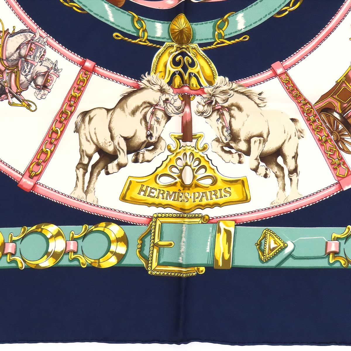 エルメス カレ 90 CHEVAUX DE TRAIT 輓馬 ユニセックス ネイビー HERMES 【中古】 【アパレル・小物】 エルメス カレ 90 CHEVAUX DE TRAIT 輓馬 ユニセックス ネイビー