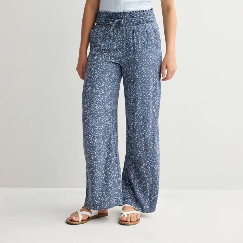 エスオー レディース ボトムス カジュアルパンツ ワイドレッグ シャーリング Juniors SO HighRise Smocked Wide Leg Pants Blue Floral ブルー