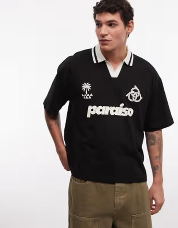 エイソス メンズ トップス ポロシャツ グラフィック ASOS DESIGN boxy oversized polo with soccer graphics Black ブラック