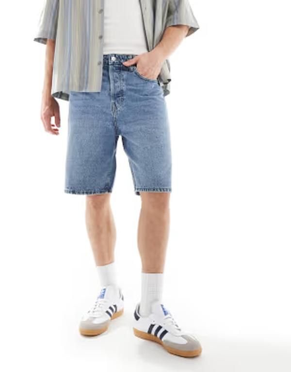 オンリーアンドサンズ メンズ ボトムス ハーフパンツ・ショーツ ショートパンツ デニム ONLY SONS baggy denim shorts in light wash Light Blue Denim デニム 12,735円