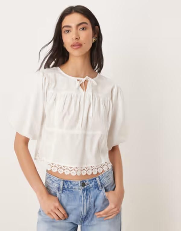 ウェンズデーガール レディース トップス シャツ レース Wednesdays Girl short sleeve lace detailed top WHITE ホワイト