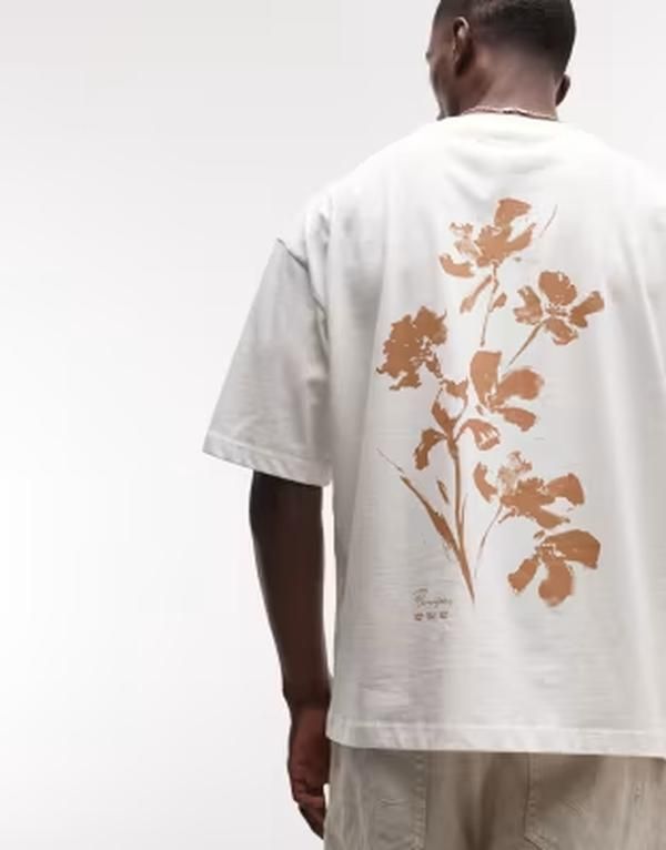 エイソス メンズ トップス Tシャツ フラワー柄 フラワー グラフィック ASOS DESIGN oversized Tshirt with floral graphic in cream Coconut milk クリーム