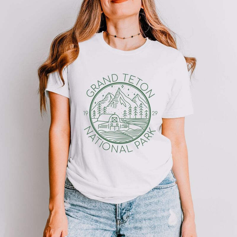 Simply Sage Market レディース トップス Tシャツ グラフィック Simply Sage Market Grand Tetonational Park Womenshort Sleeve Graphic TShirt White ホワイト