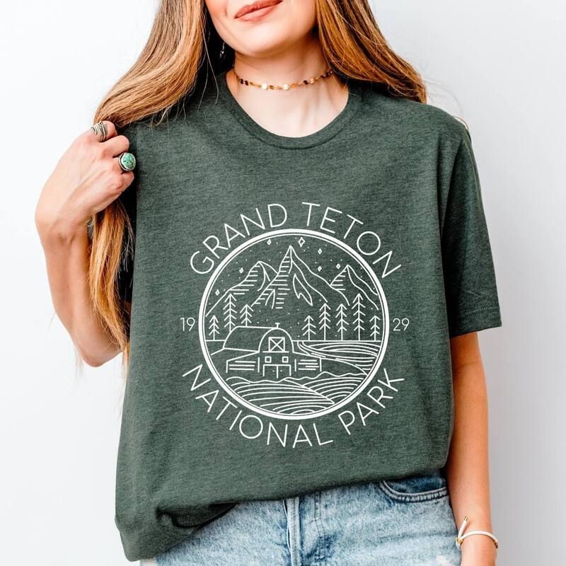 Simply Sage Market レディース トップス Tシャツ グラフィック Simply Sage Market Grand Tetonational Park Womenshort Sleeve Graphic TShirt Forest フォレスト