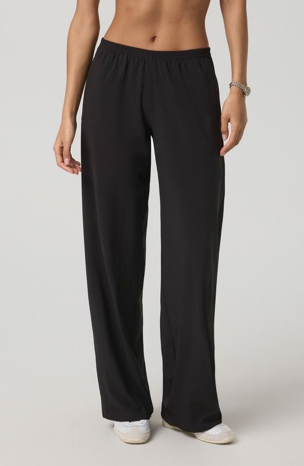 ビュオーリ レディース ボトムス カジュアルパンツ ワイドレッグ Vuori Villa Wide Leg Pants Black ブラック