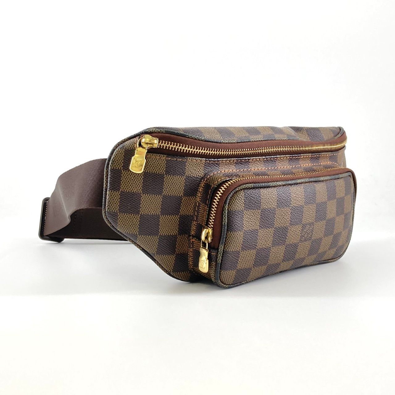 LOUIS VUITTON（ルイ・ヴィトン） ダミエ バムバッグ メルヴィール