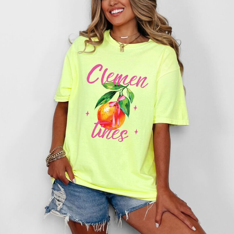 Simply Sage Market レディース トップス Tシャツ グラフィック Simply Sage Market Clementines Watercolor Womens Garment Dyed Graphic TShirt Lemon
