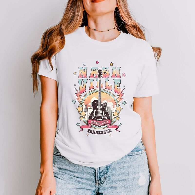 Simply Sage Market レディース トップス Tシャツ グラフィック Simply Sage Market Nashville Tennessee Guitar Womenshort Sleeve Graphic TShirt White ホワイ