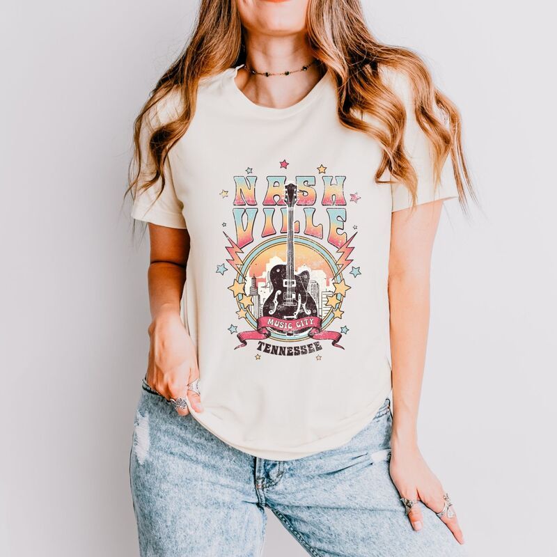 Simply Sage Market レディース トップス Tシャツ グラフィック Simply Sage Market Nashville Tennessee Guitar Womenshort Sleeve Graphic TShirt Cream クリー