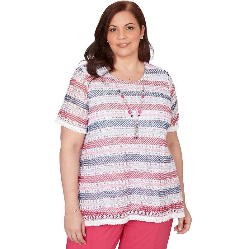 アルフレッド ダナー レディース トップス Tシャツ プラスサイズ レース フリンジ Plusize Alfredunner Biadere Fringe Textured Tee with Necklace Pink Multi ピンク