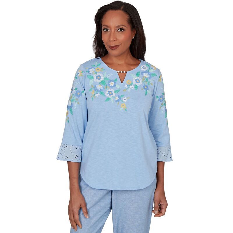 アルフレッド �
2000
��ナー レディース トップス Tシャツ フラワー柄 プチ 刺繍 フラワー Petite Alfredunner Floral Embroidered Split Neck Top Ocean Blue ブルー