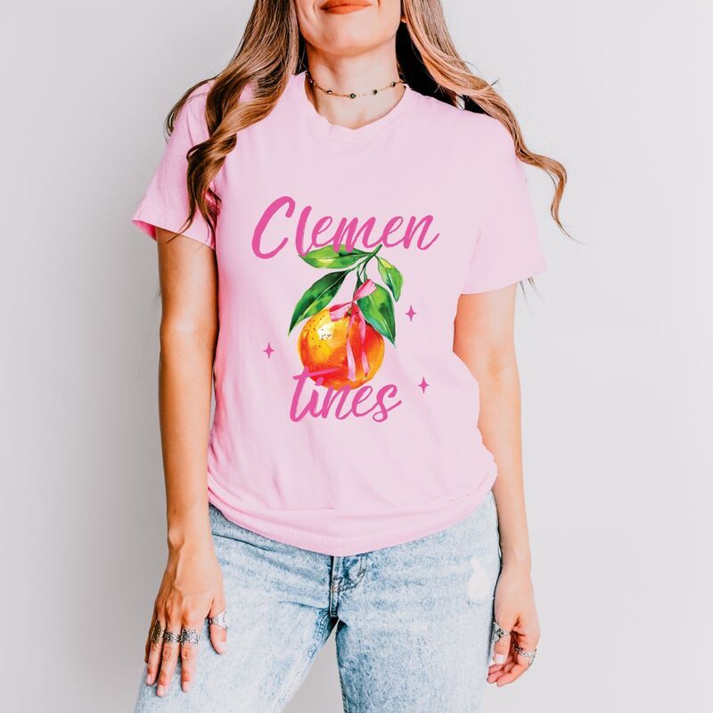 Simply Sage Market レディース トップス Tシャツ グラフィック Simply Sage Market Clementines Watercolor Womenshort Sleeve Graphic TShirt Pink ピンク