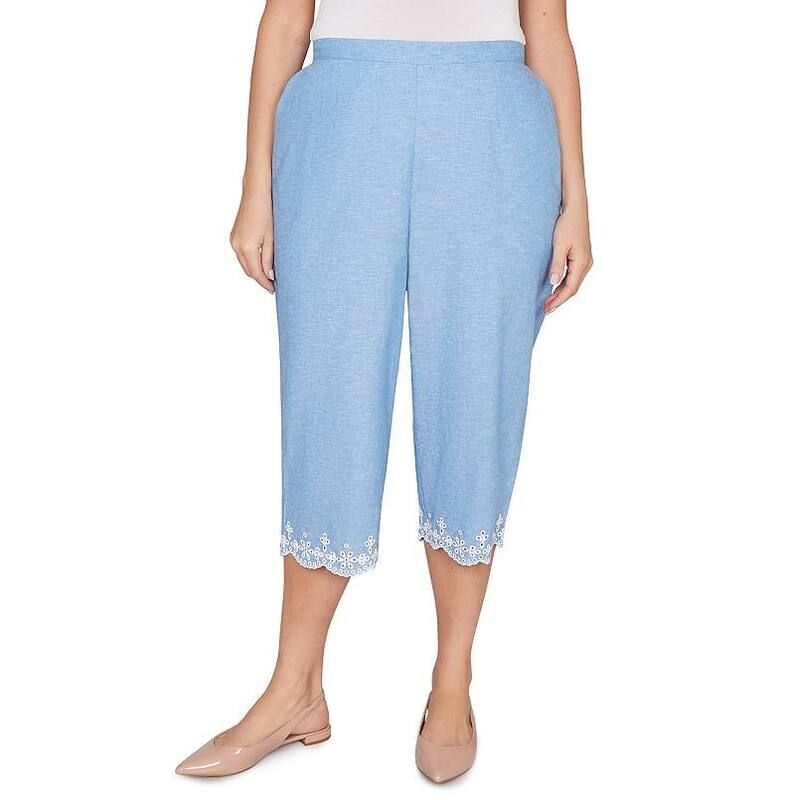 アルフレッド ダナー レディース ボトムス カジュアルパンツ プラスサイズ 刺繍 キャップ Plusize Alfredunner Eyelet Embroidered Cuff Capris Ocean Blue ブルー