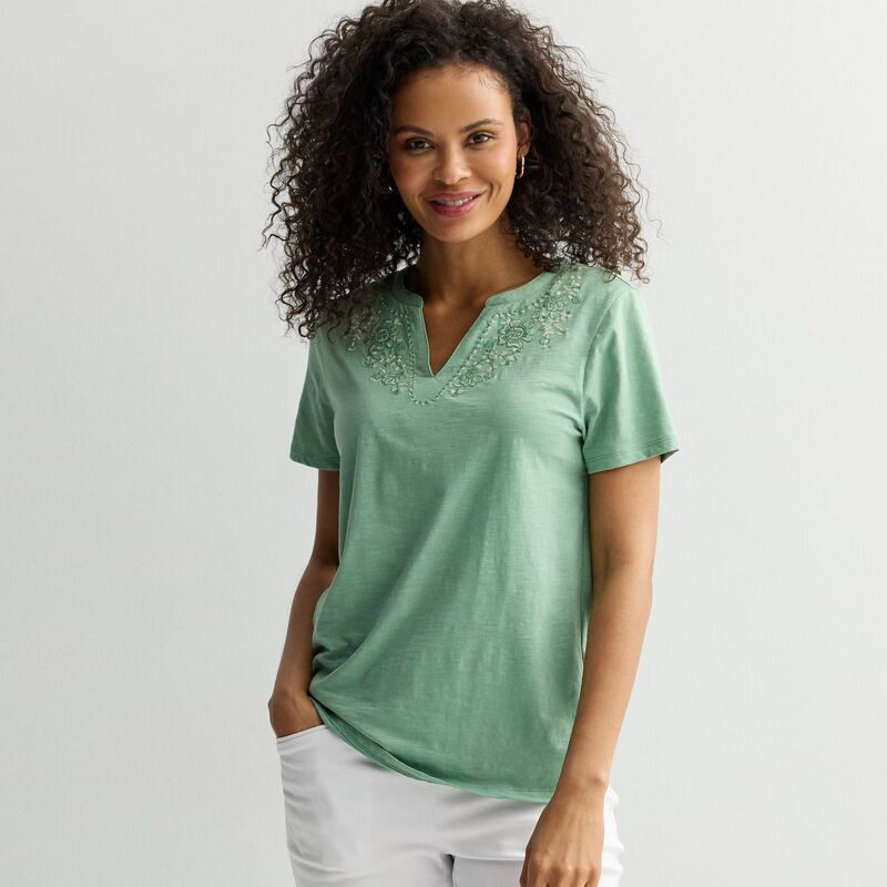 クロフト＆バロー レディース トップス Tシャツ 刺繍 Womens Croft Barrow Embroidered Tee Green Thumb グリーン