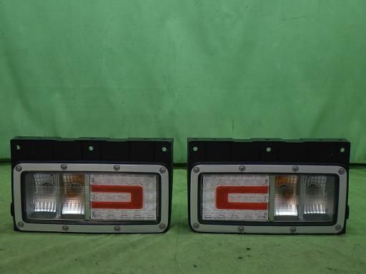 【中古】デコトラ 日野 純正 LEDテール 左右 納車外し