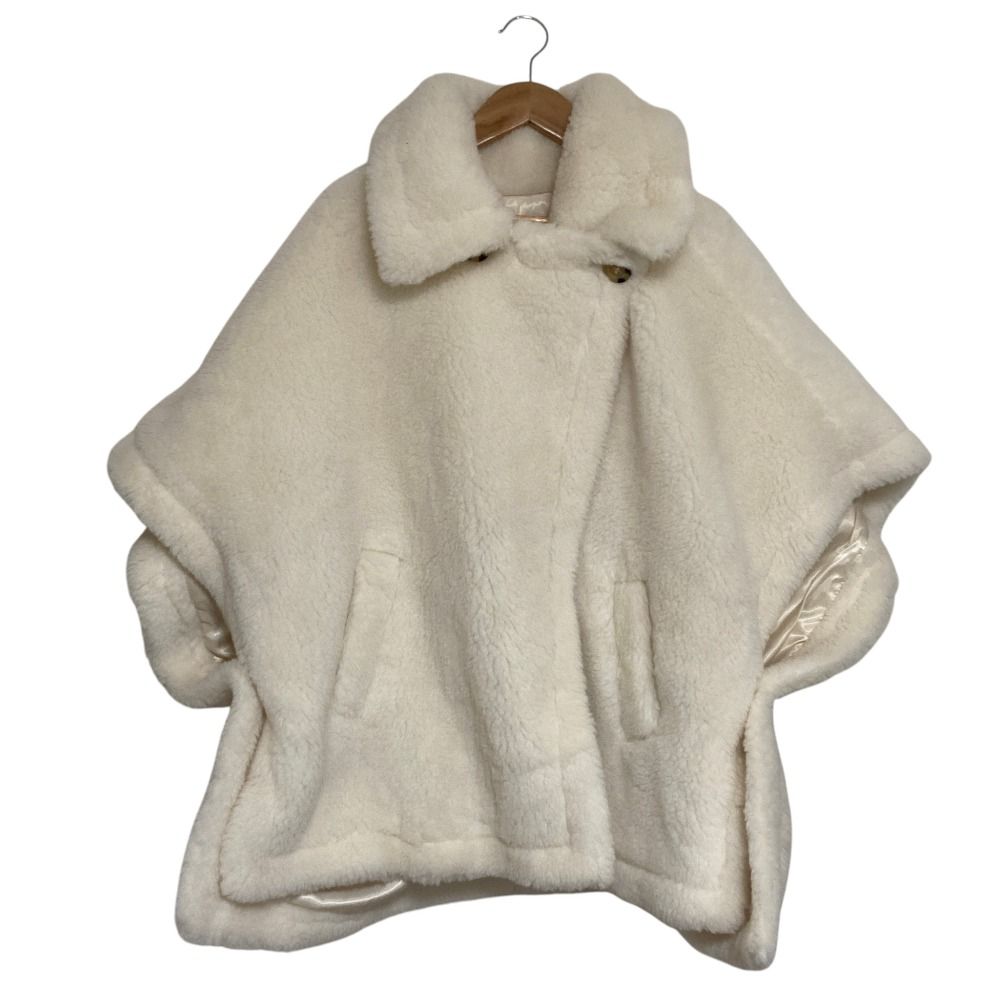 lilirena　ボアポンチョ　　ホワイト 美品 Lilirena リリレナ WOOL ALPACA ケープ ポンチョ コート ホワイト