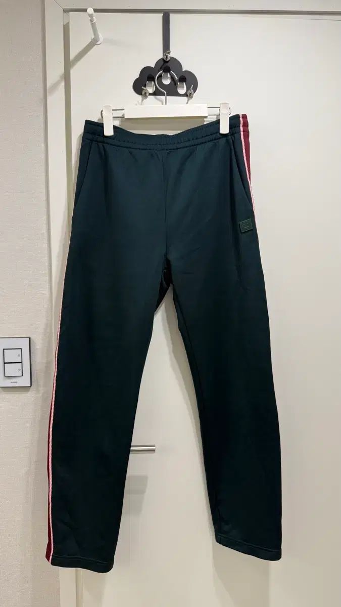アクネ ストゥディオズ トラックパンツ xs