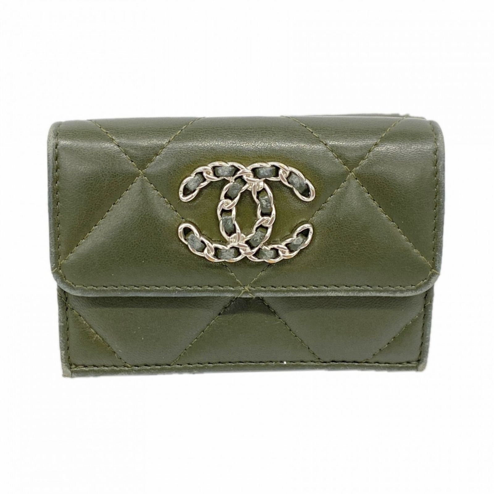 シャネル(Chanel) シャネル 三つ折り財布 シャネル19 ラムスキン カーキグレー レディース