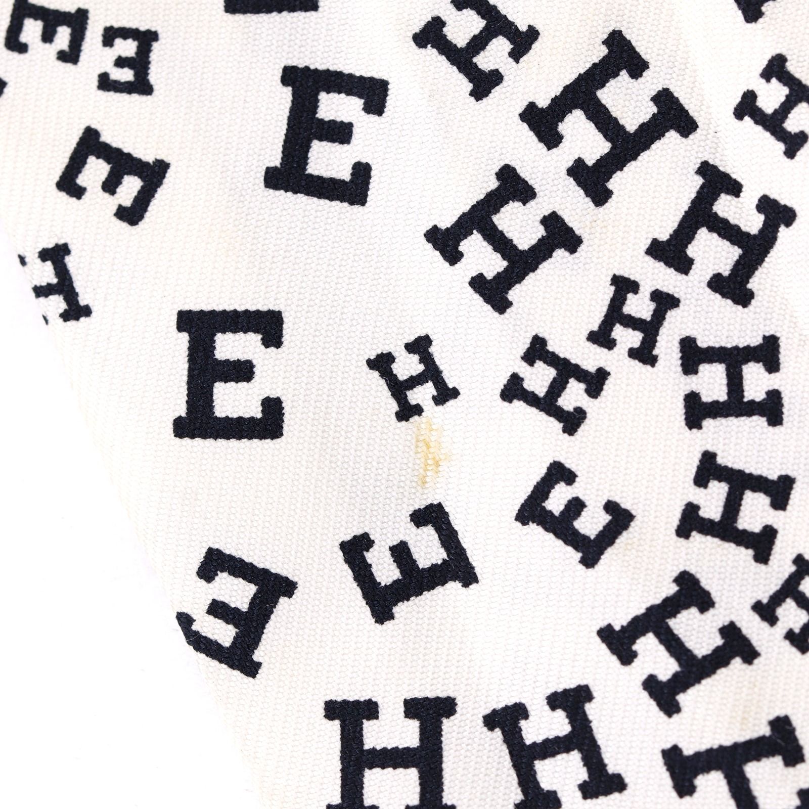 HERMES】エルメス ツイリー ロゴ アルファベット シルク 白 ユニ