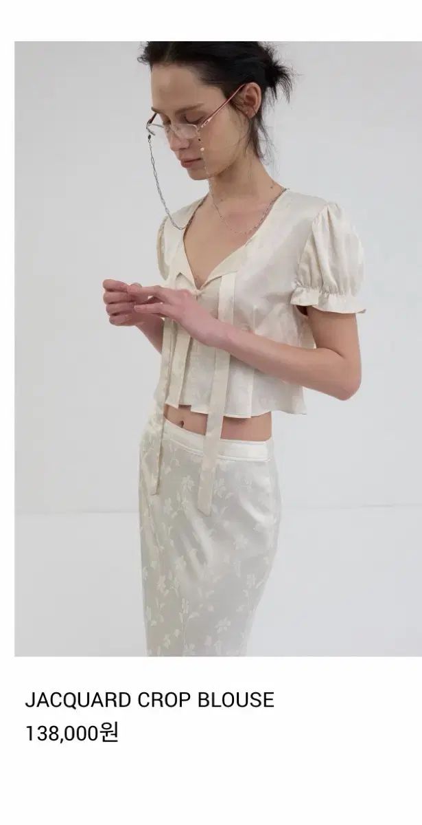 オーバーデューフレア JACQUARD CROP BLOUSE