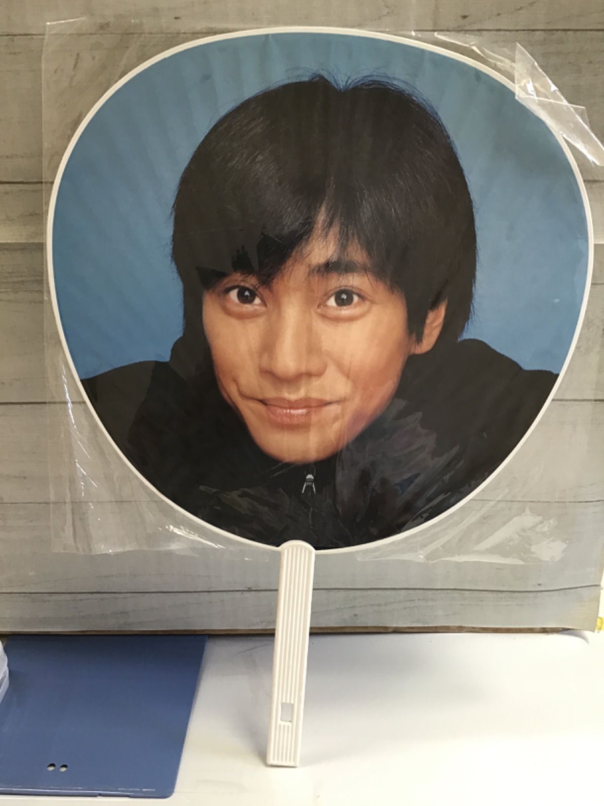 V7-10】◇ SMAP 木村拓哉うちわ2種、中居正広うちわ1種の計3点 - メルカリ