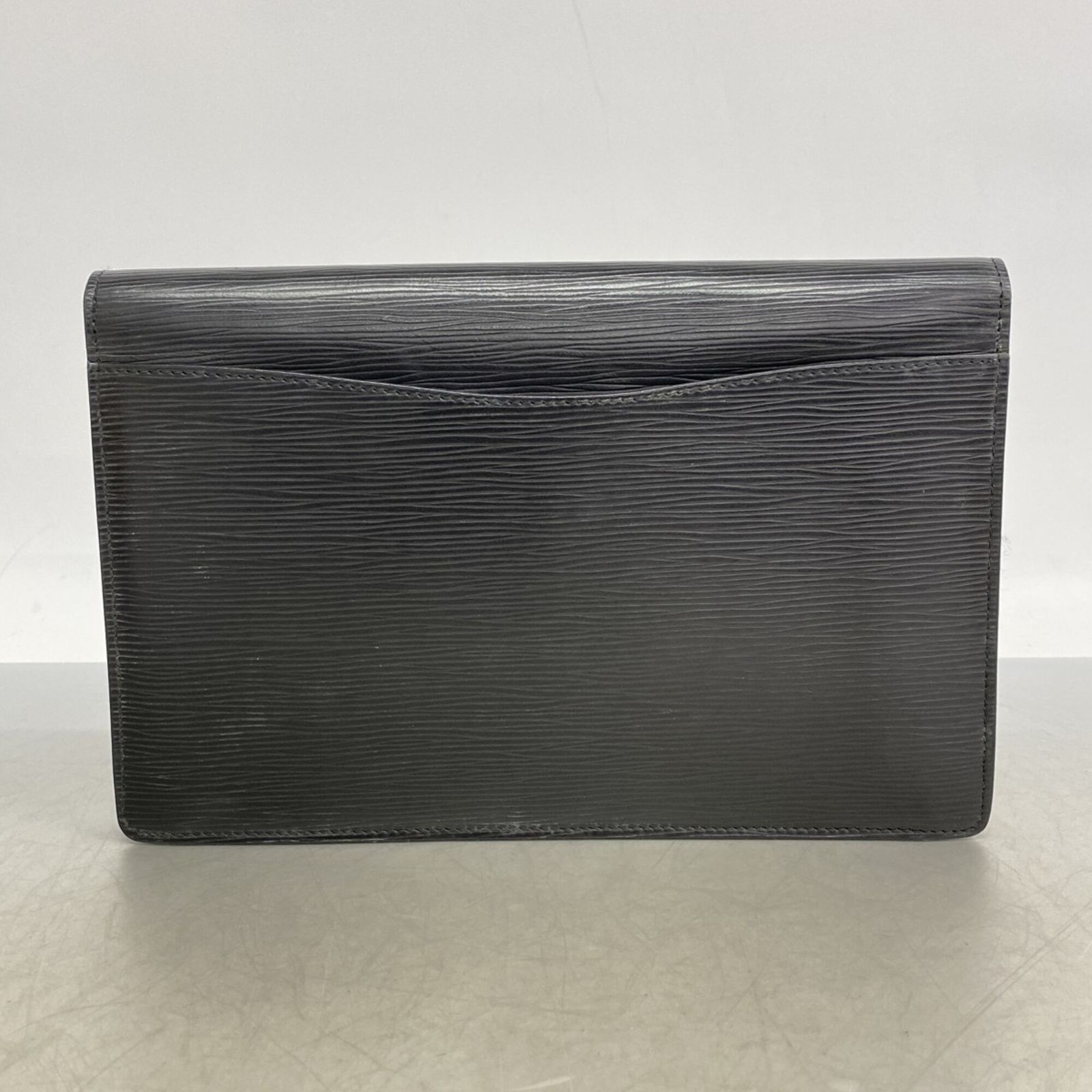 ①【美品】ルイヴィトン　エピ　モンテーニュ クラッチバッグ　ブラック ルイ・ヴィトン(Louis Vuitton) ルイ・ヴィトン クラッチバッグ エピ