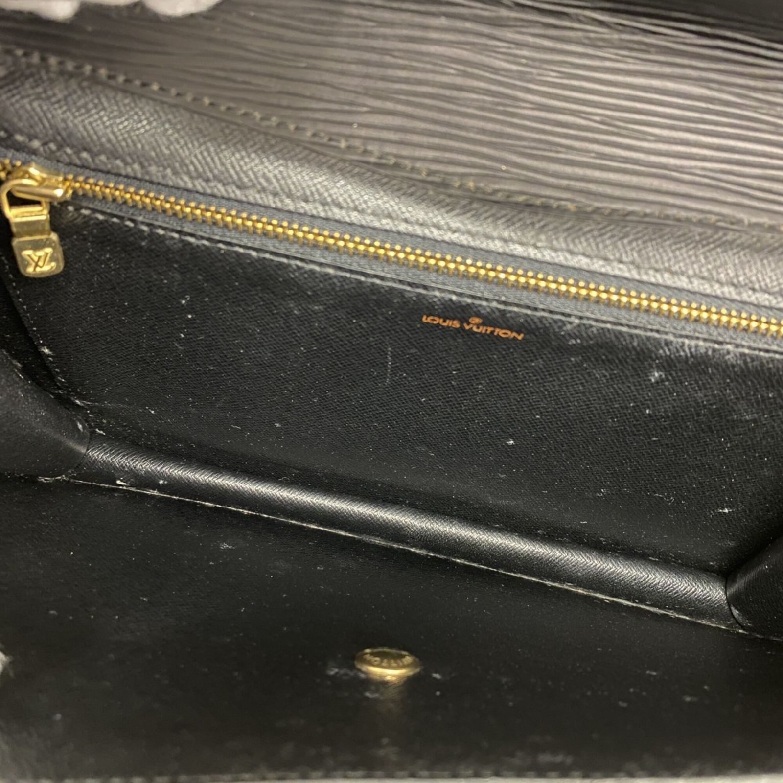 ルイ・ヴィトン(Louis Vuitton) ルイ・ヴィトン クラッチバッグ エピ