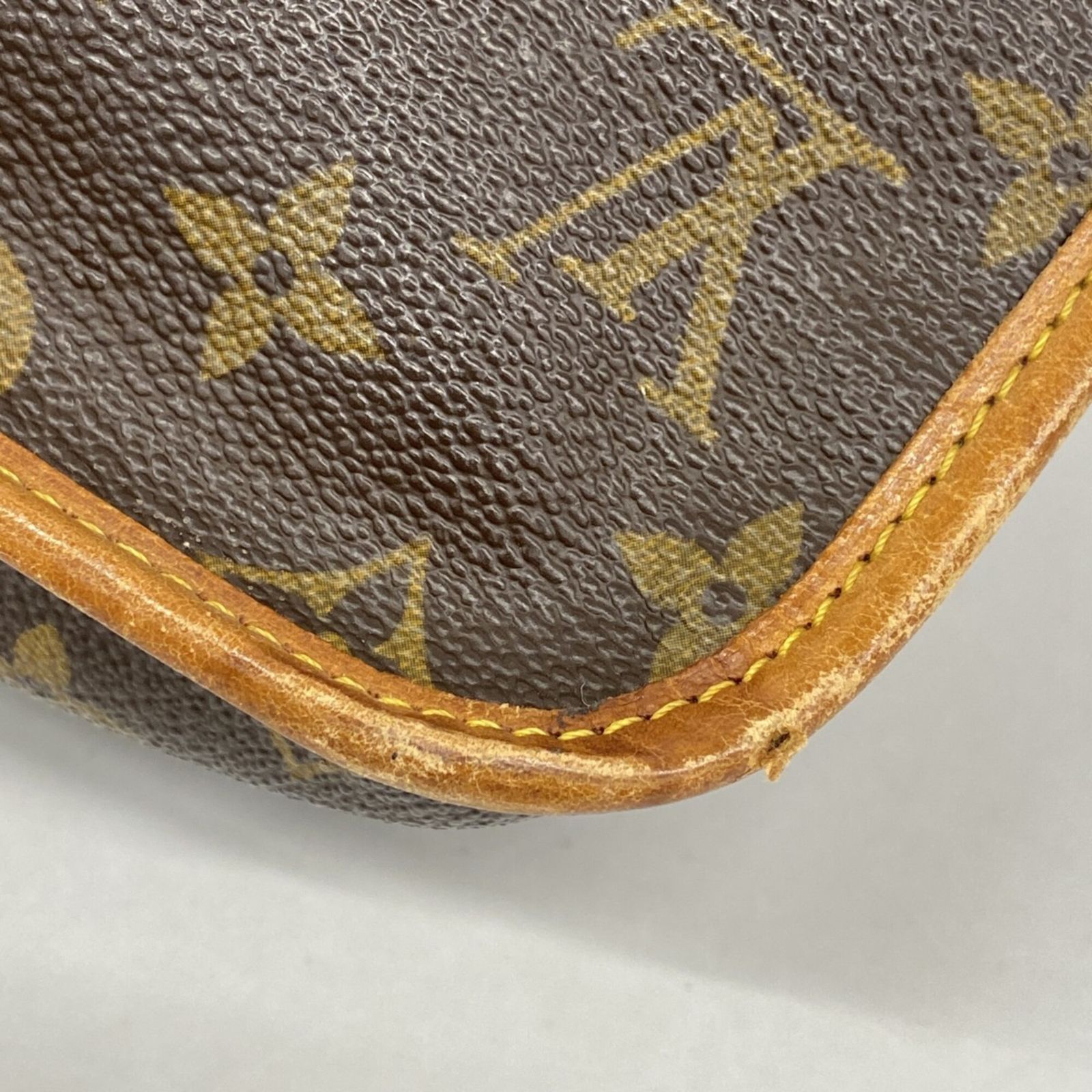 ルイ・ヴィトン(Louis Vuitton) ルイ・ヴィトン ショルダーバッグ 