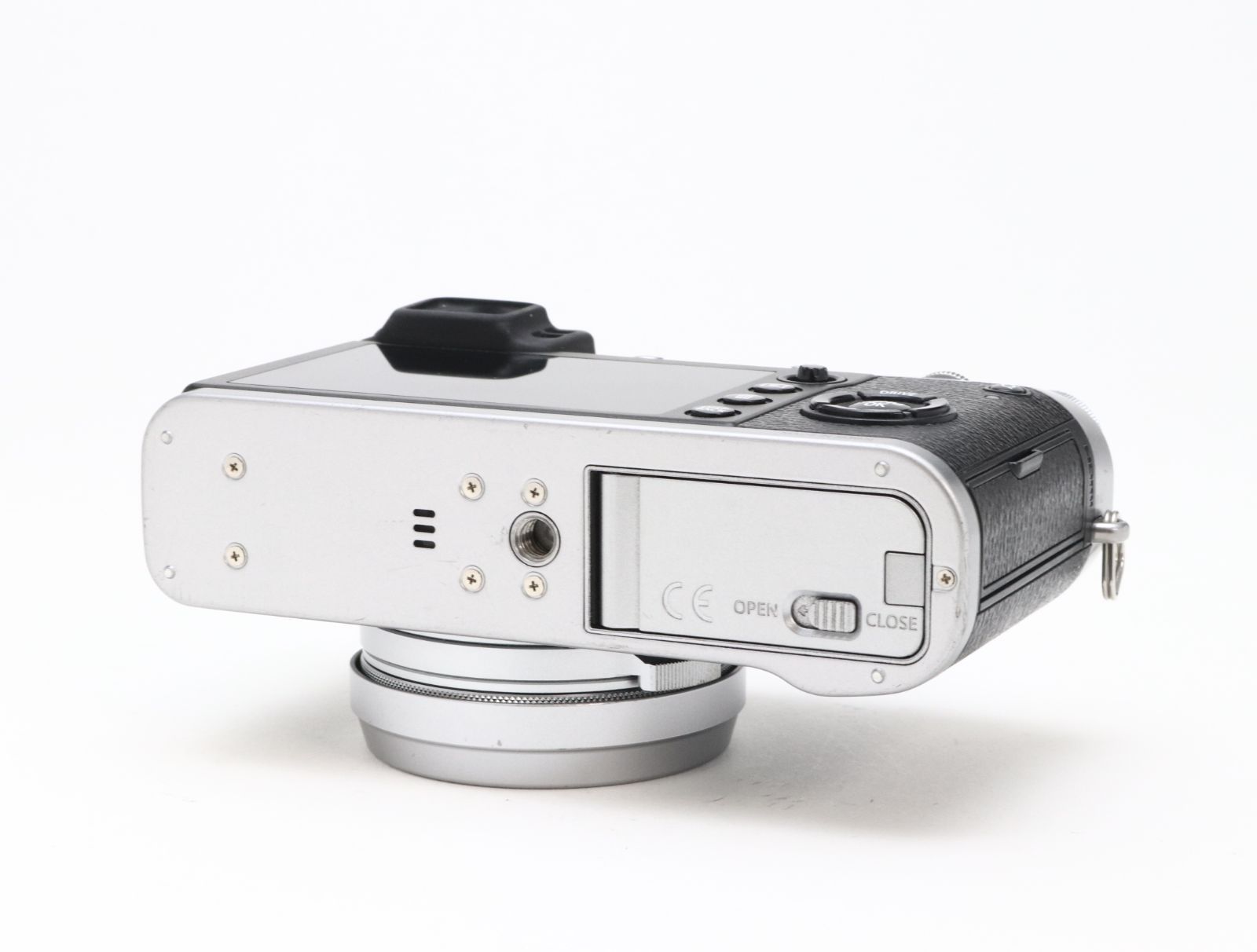 B+ (並品) FUJIFILM 富士フィルム X100F シルバー シャッター回数8715