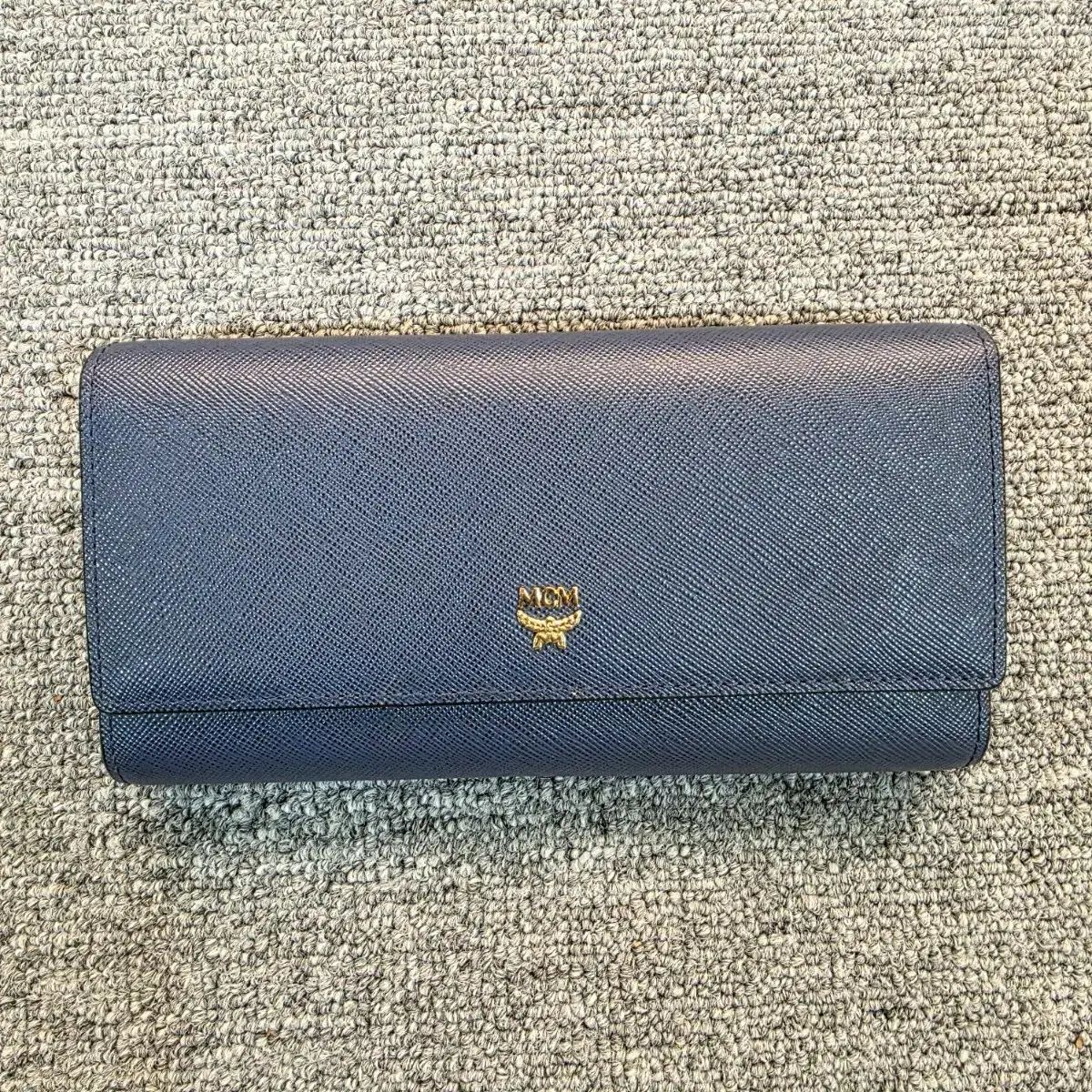 MCM ネイビー 長財布 二つ折り財布 レディース財布 サフィアーノ 