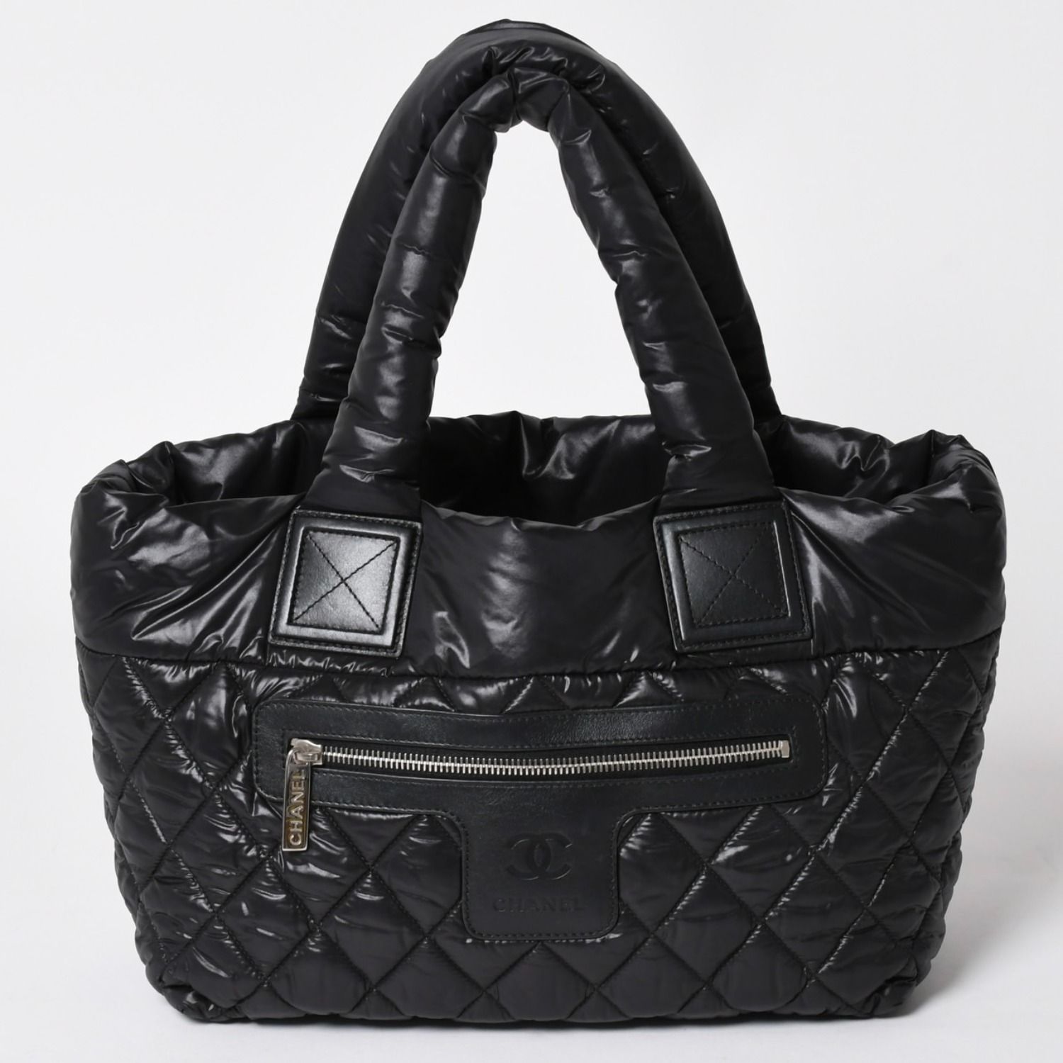 極美品 CHANEL シャネル コココクーン スモールトート ハンドバッグ A48610 16番台 ココマーク ブラック シルバー金具 中古 4a002953