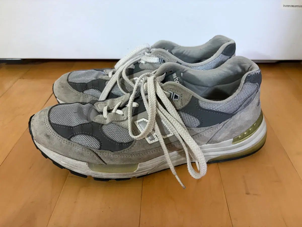 ニューバランス 992 グレー スニーカー