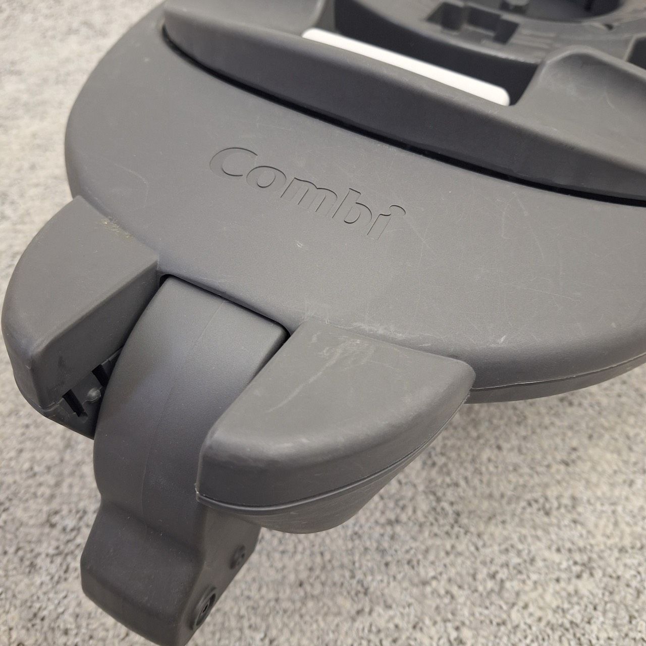 Combi コンビ THE S専用 のせかえベース ISOFIX - メルカリ
