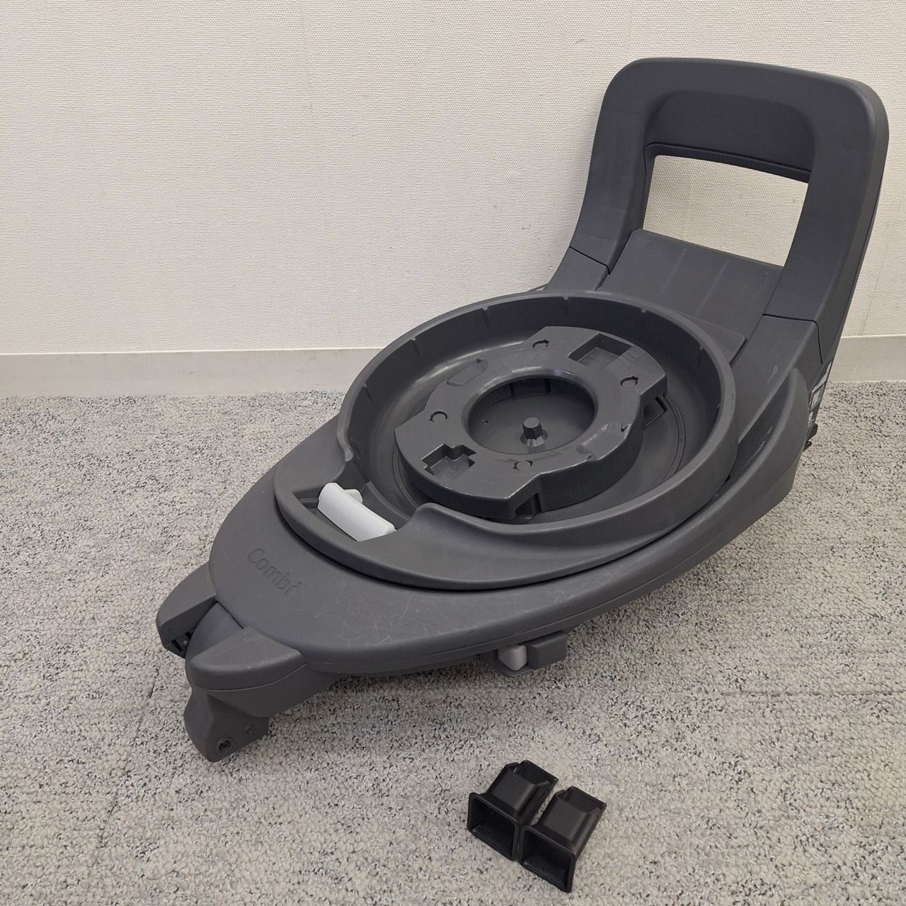 Combi コンビ THE S専用 のせかえベース ISOFIX - メルカリ