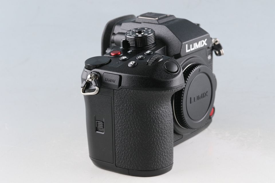 Panasonic Lumix DC-GH6 Mirrorless Digital Camera With Box #64289L9