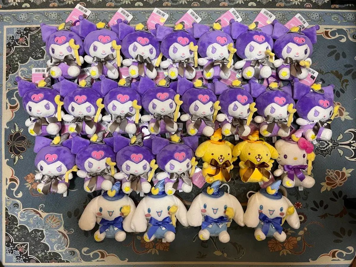 サンリオ_ハローキティ クロミ ポムポムプリン シナモロール ポチャッコ キーホルダー 50個 新品 22,831円