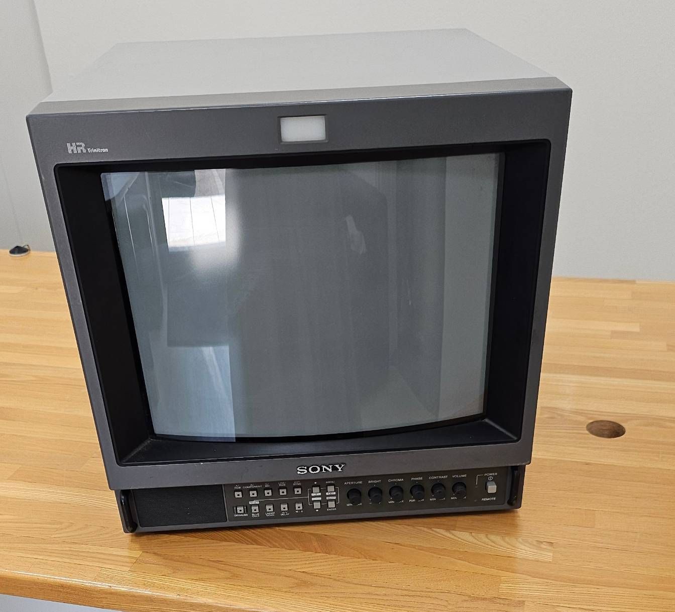 SONY トリニトロンカラービデオ PVM-14M4J 中古 SONY トリニトロンカラービデオ PVM-14M4J 中古