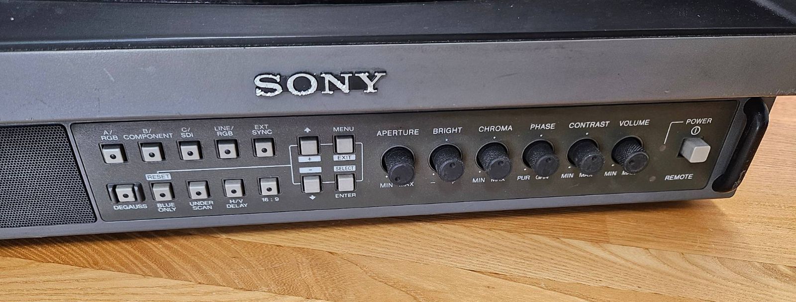 SONY トリニトロンカラービデオ PVM-14M4J 中古 SONY トリニトロンカラービデオ PVM-14M4J 中古