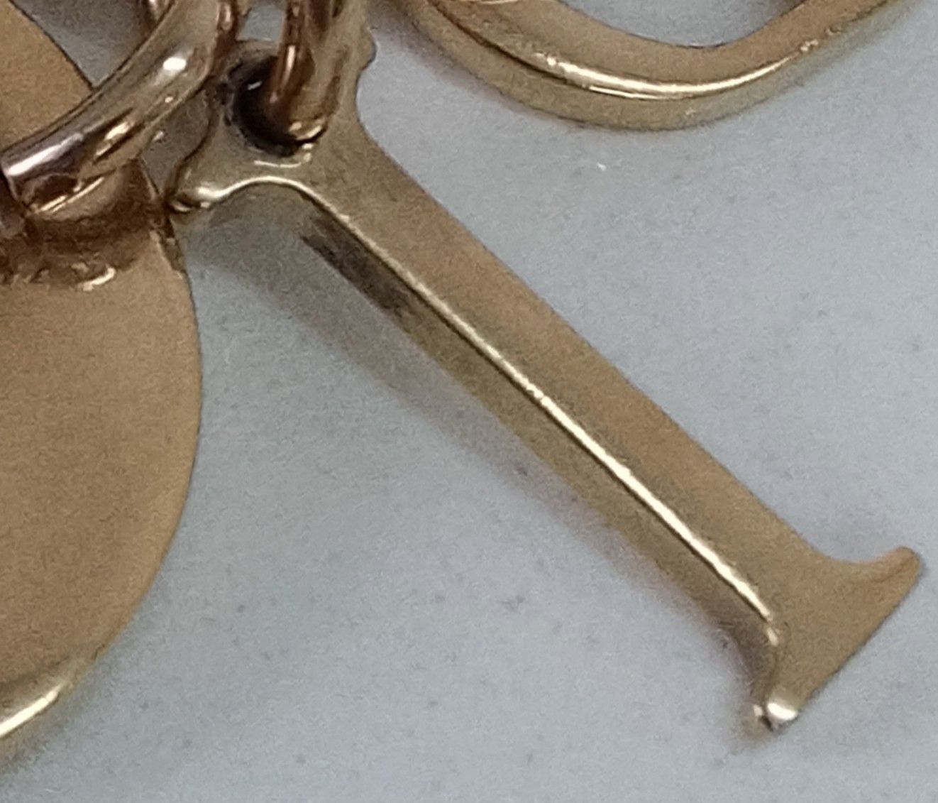 AVC39 クリスチャンディオール 極美品 DIOR ロゴチャーム ゴールド金具 保存袋付き