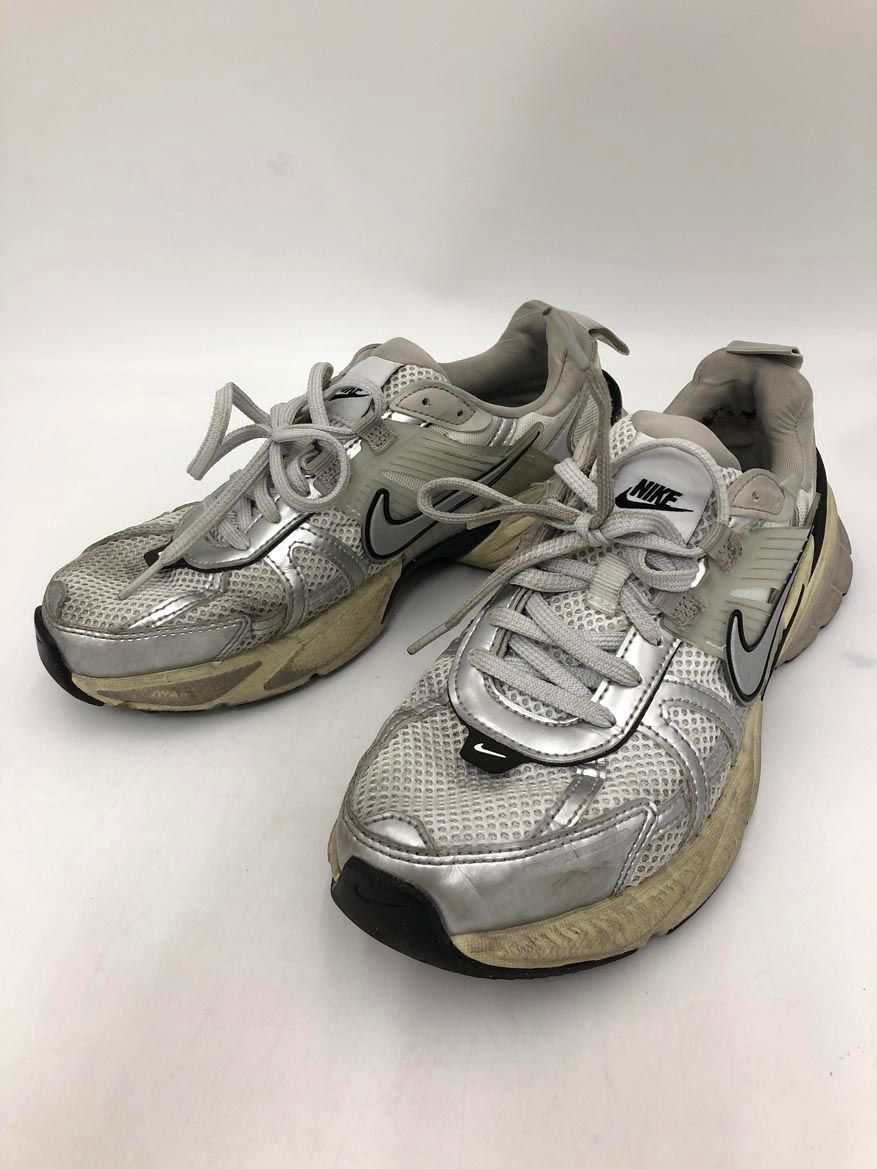 NIKE ナイキ HJ4497-100 V2K ラン ローカット スニーカー size24.5cm/ホワイト×シルバー ■■◎レディース