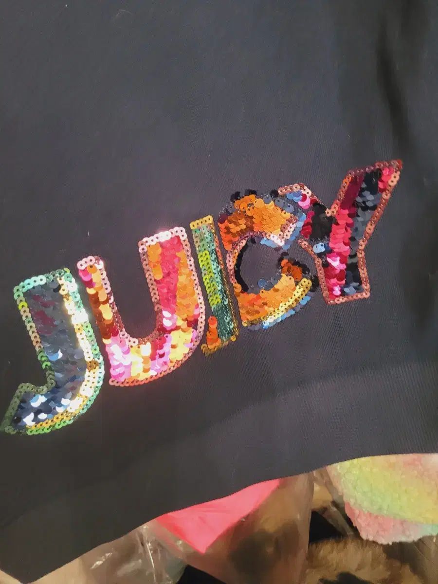 JUICY COUTURE ジューシークチュール ネイビー フーディー Tシャツ スパンコール ロゴ JUICY COUTURE ジューシークチュール ネイビー フーディー Tシャツ スパンコール ロゴ