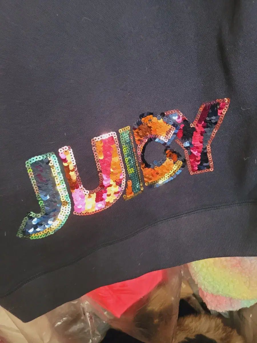 JUICY COUTURE ジューシークチュール ネイビー フーディー Tシャツ スパンコール ロゴ JUICY COUTURE ジューシークチュール ネイビー フーディー Tシャツ スパンコール ロゴ