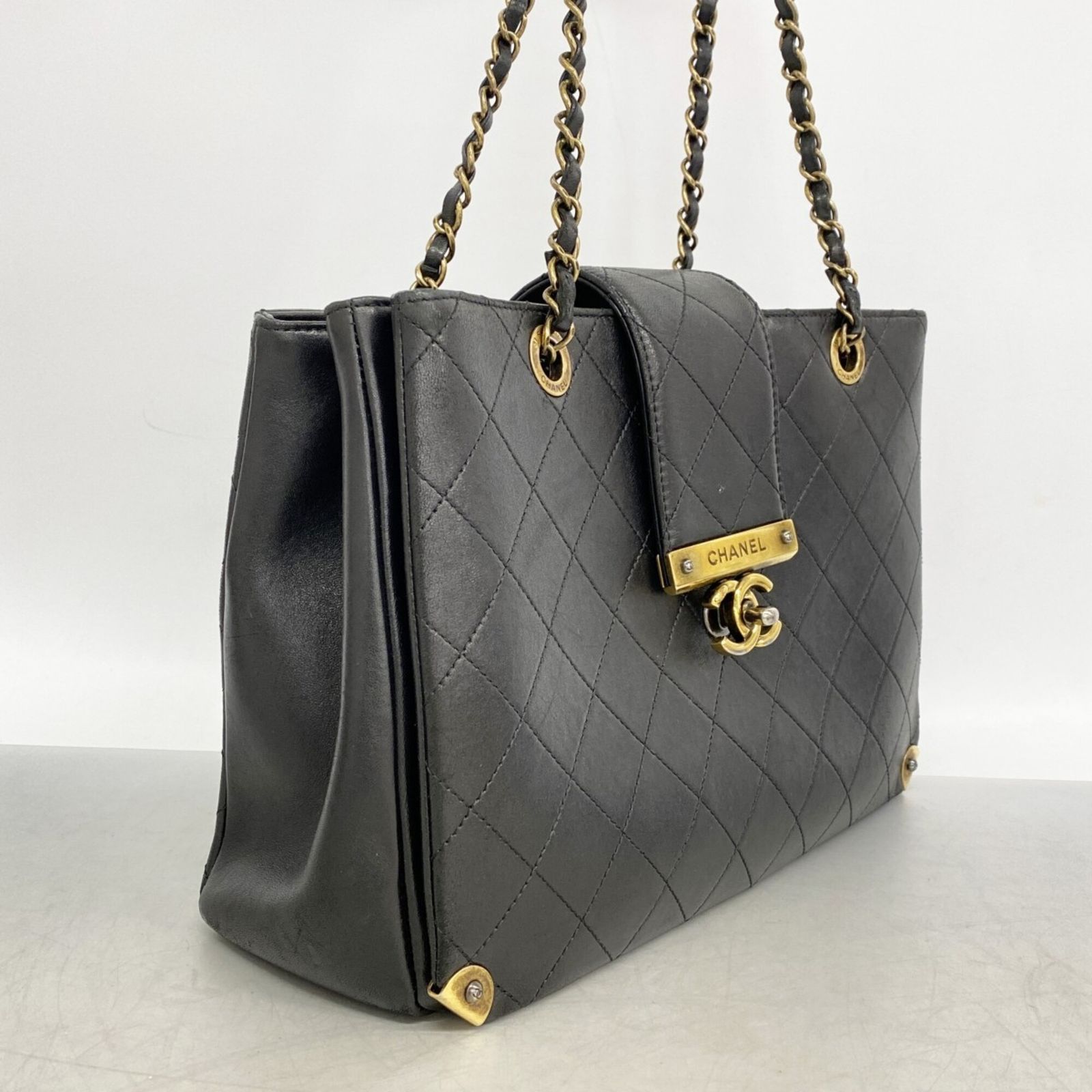 CHANEL シャネル マトラッセ チェーンショルダー ラムスキン 238 シャネル(Chanel) シャネル ショルダーバッグ マトラッセ チェーン