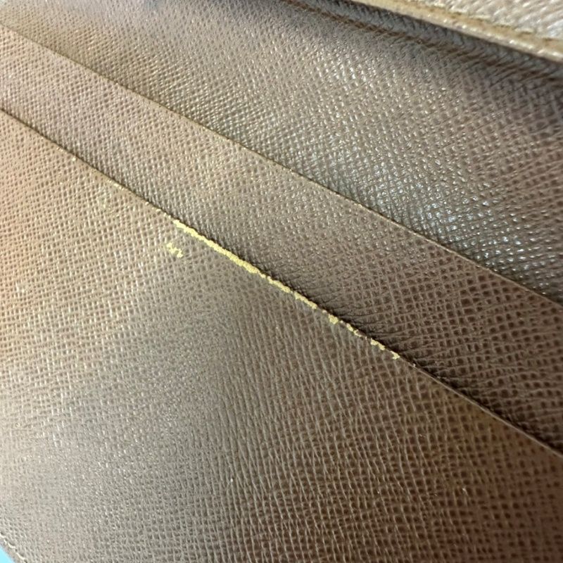 LOUIS VUITTON ルイヴィトン ポルトカルトクレディ M60825 ブラウン モノグラム 二つ折り財布 ユニセックス 【中古】 32605K240 LOUIS VUITTON ルイヴィトン ポルトカルトクレディ M60825 ブラウン モノグラム 二つ折り財布 ユニセックス 【中古】 32605K240