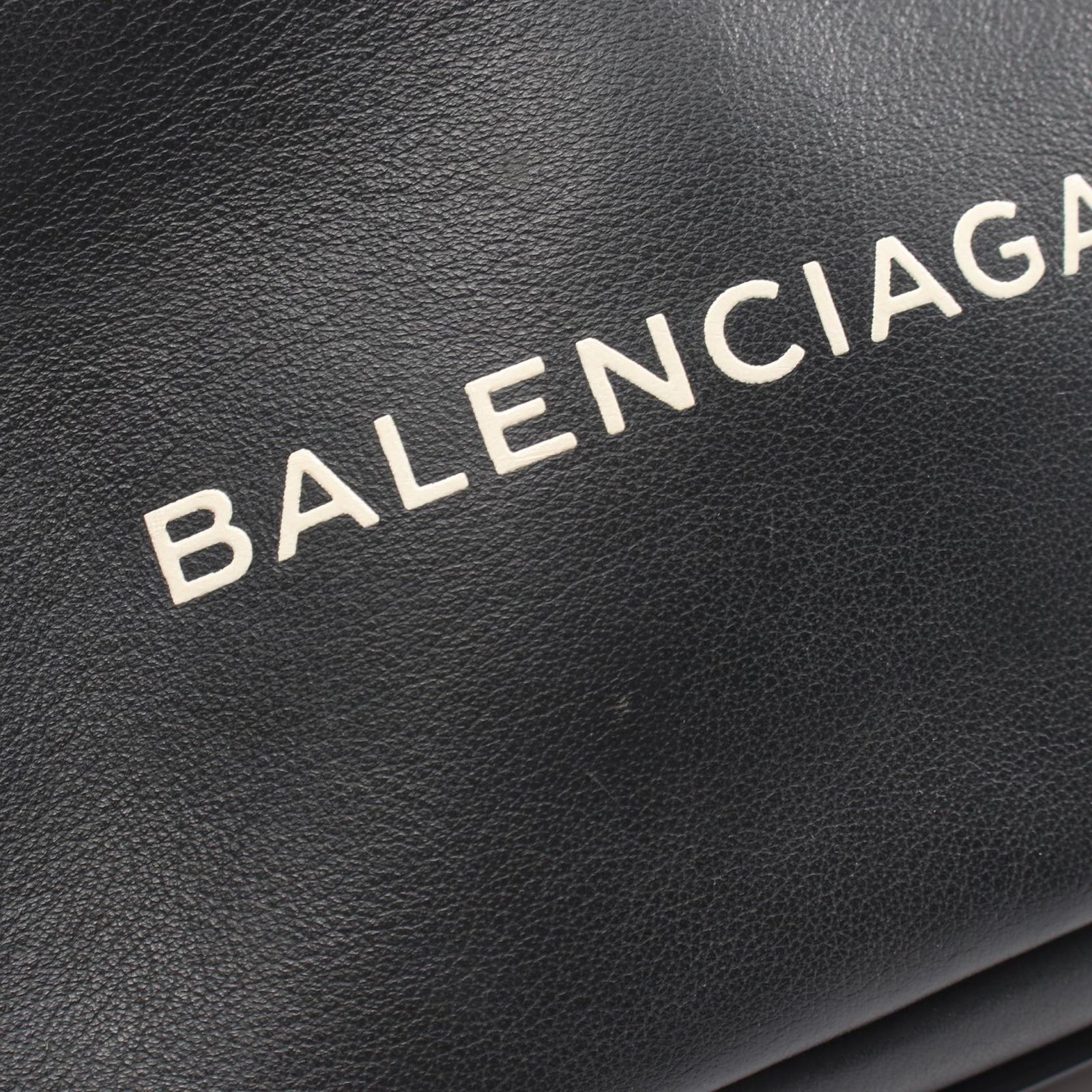 バレンシアガ BALENCIAGA ショルダーバッグ EVERYDAY CAMERA BAG XS 