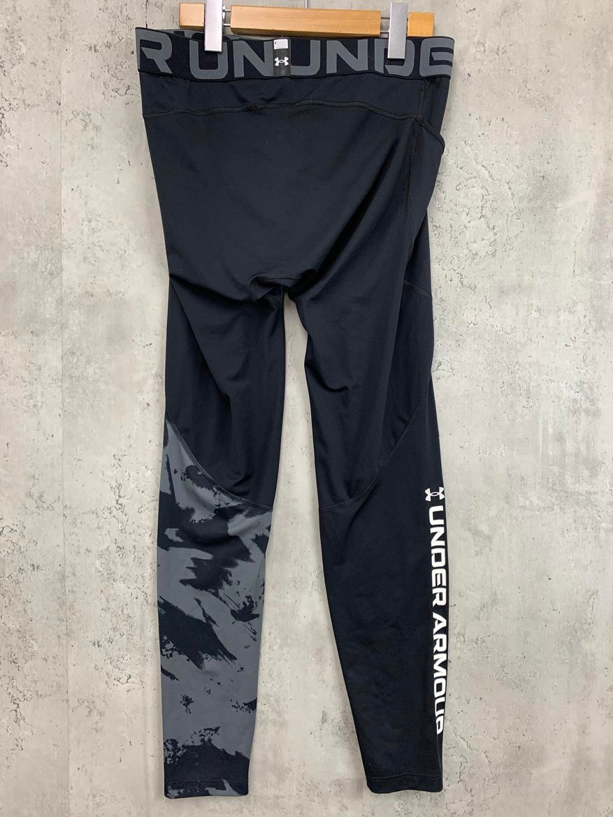 美品 UNDER ARMOUR アンダーアーマー 1381356 UAヒートギアアーマー